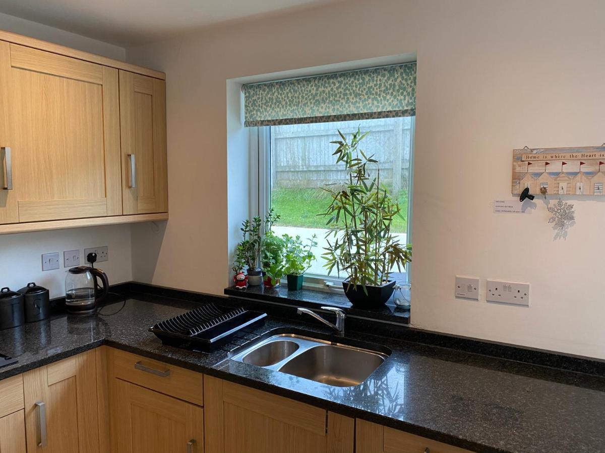 Ohana House - Unbeatable Location - Uk'S Best Beaches نيوكويي المظهر الخارجي الصورة